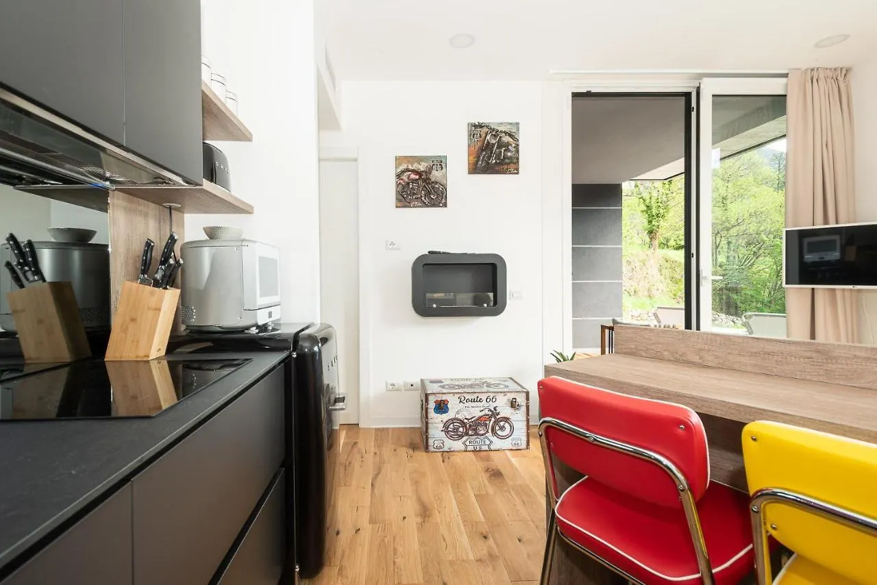 Appartamento Dany Con Vista Lago By Holiday Solutions Nesso