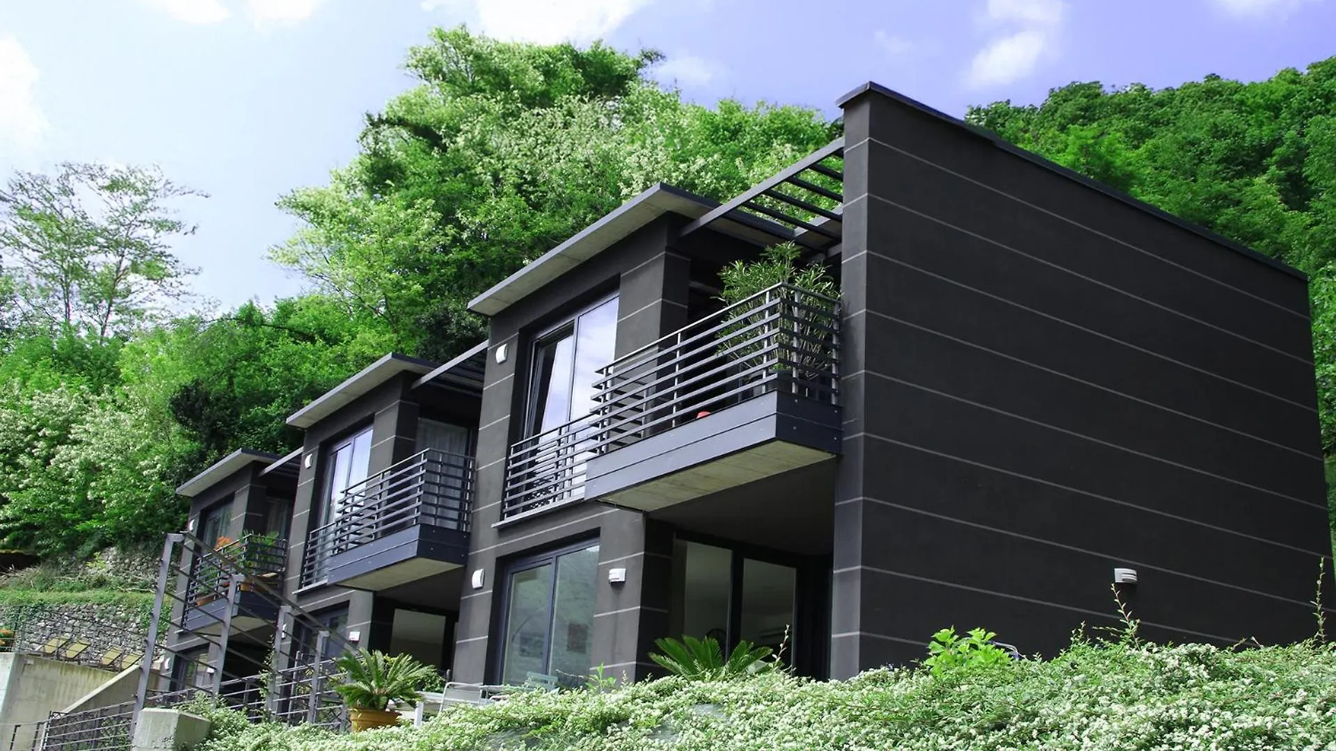 Appartamento Dany Con Vista Lago By Holiday Solutions Nesso Apartament